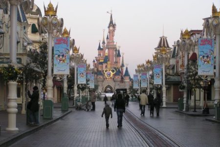 Main Street en Disneyland Paris, en Navidad